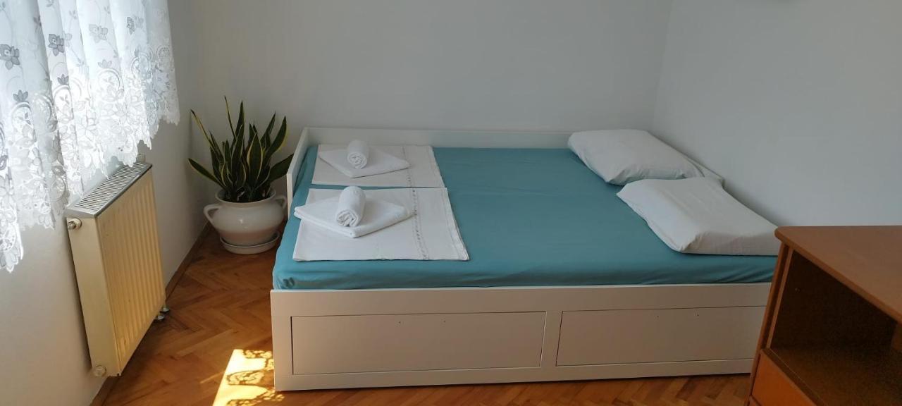7 Flower Street Apartment Sempeter pri Gorici Esterno foto