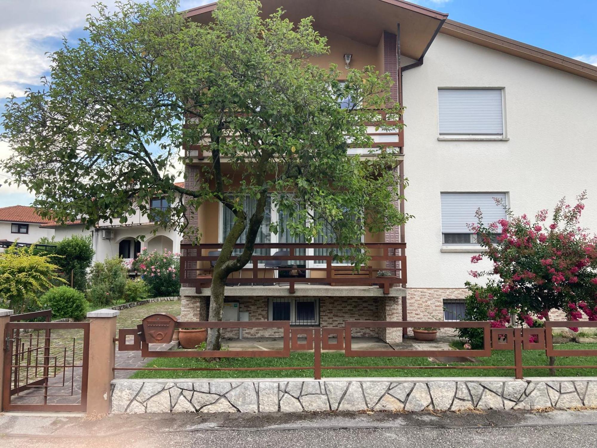 7 Flower Street Apartment Sempeter pri Gorici Esterno foto